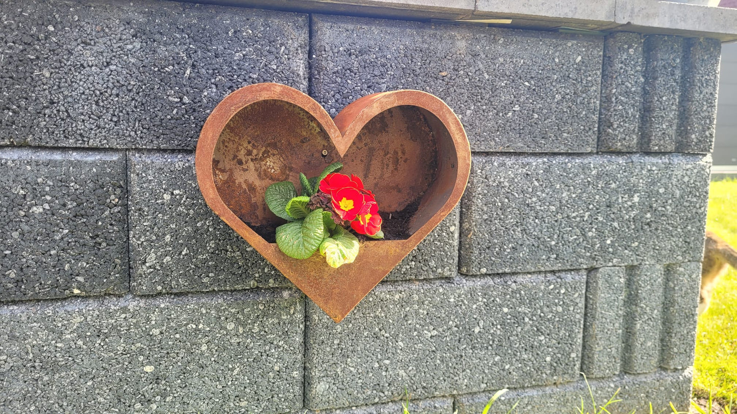 Pflanzschale Herz für die Wand